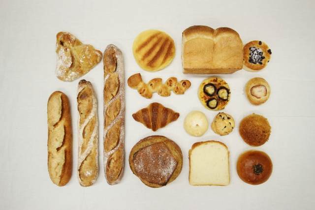 パン食の人が不足しがちな栄養素とは？一緒に〇〇を食べるのがおすすめ！
